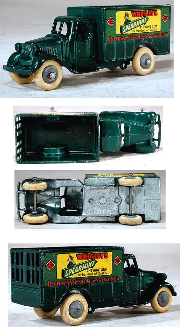 1935 Tootsie Toy, No. 810 Mack Railway Express Truck w/Wrigley's Gum